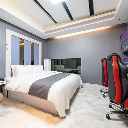 The Nox Hotel Сувон Екстер'єр фото