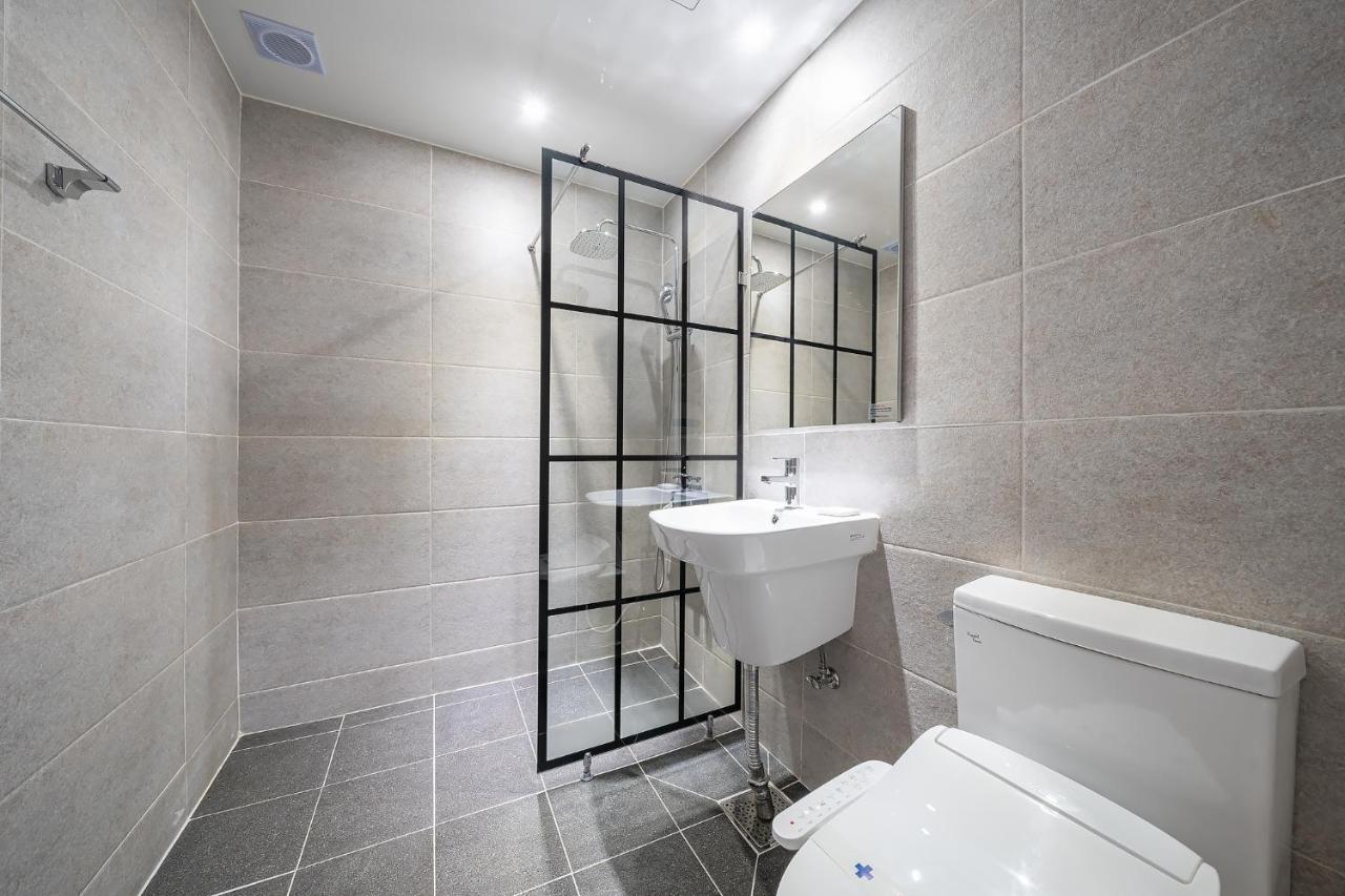 The Nox Hotel Сувон Екстер'єр фото